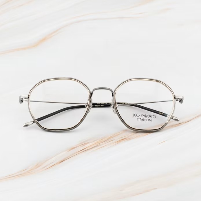 Kio Yamato: KT-560U - Obsidian Exceptional Eyewear | Comprehensive
